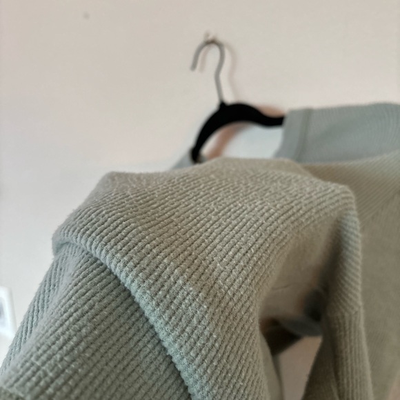 SKIMS Sage thermal set - Picture 3 of 4